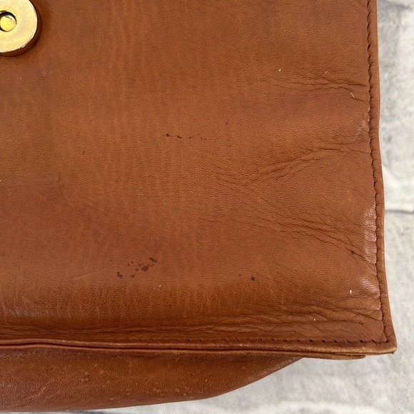 Tano leather shoulder bag - Picture 3 of 12